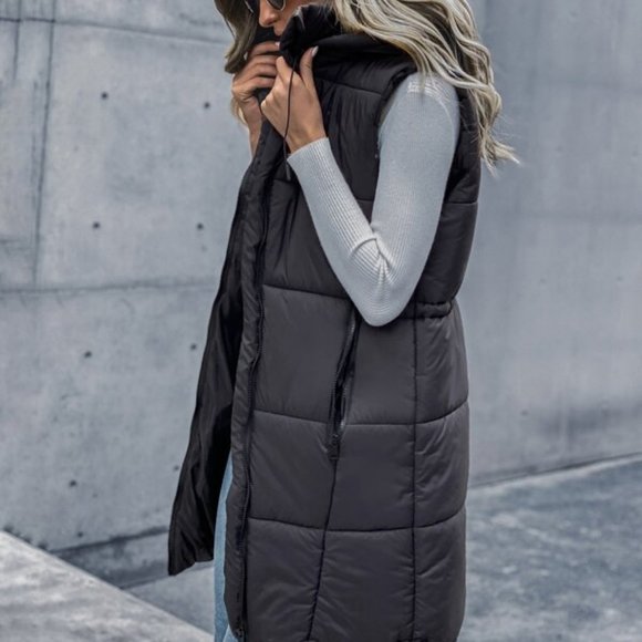 CHIC DOLLS Black Puffer Vest - Picture 4 of 10